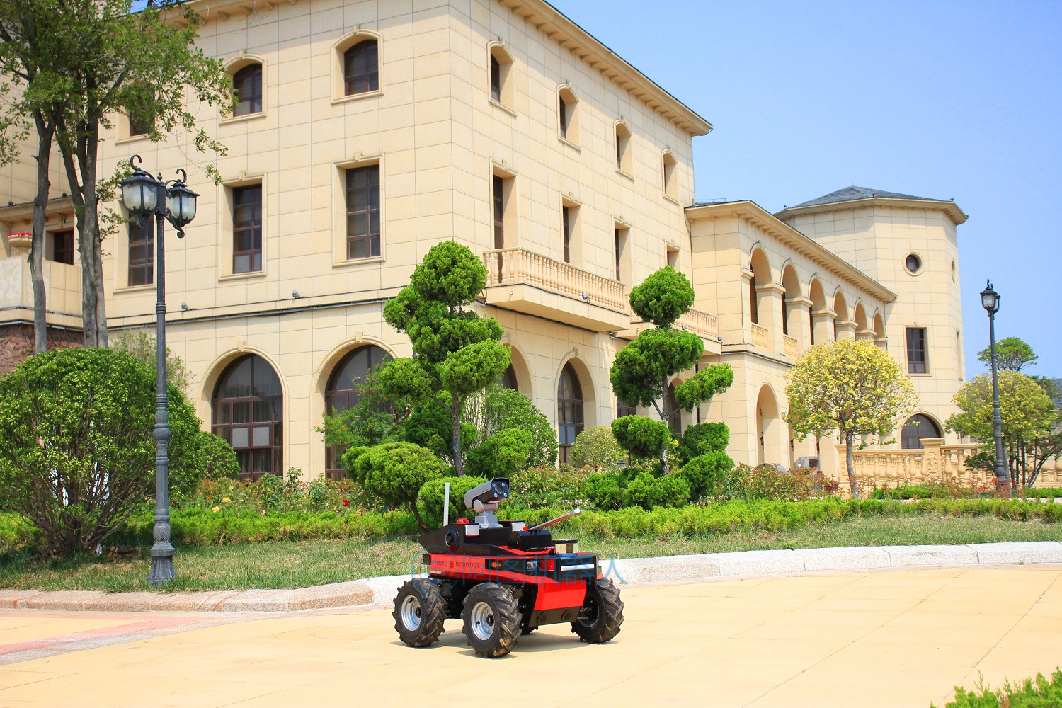 Autonomous Outdoor Security Patrol Robot WT1000